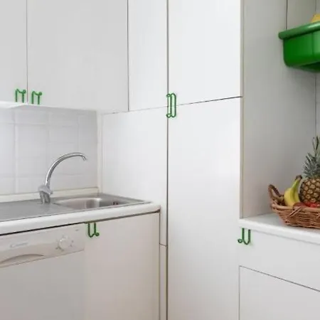Heritage- Pantheon- Up To 6 Guests *