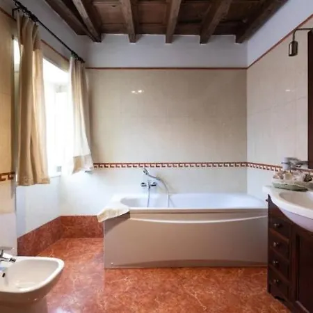 Heritage- Pantheon- Up To 6 Guests Rzym